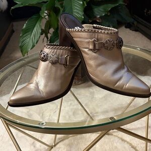 Donald J. Pliner Silver Leather Mules with Star Accents